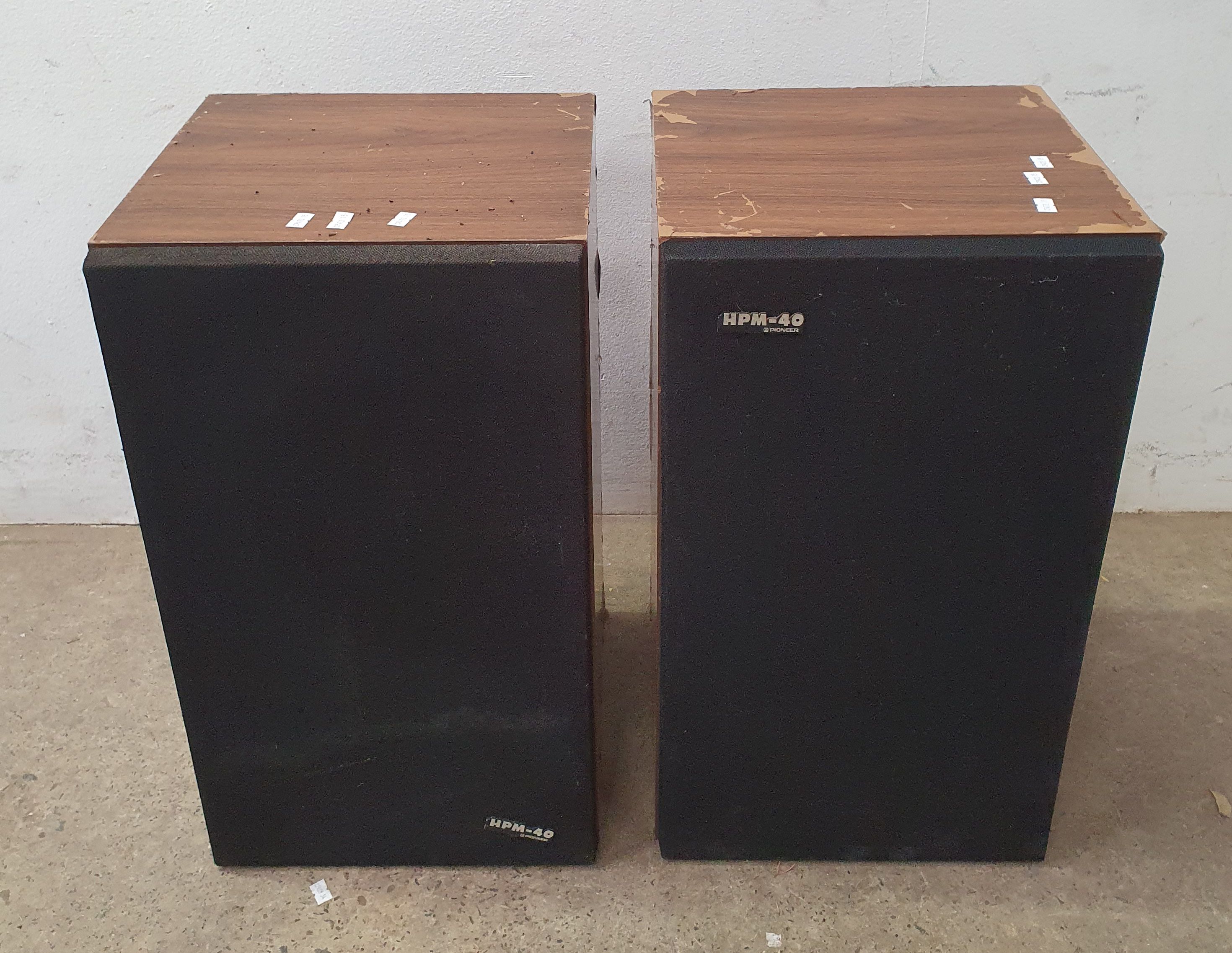 1261 · A PAIR OF HPM 40 PIONEER SPEAKERS