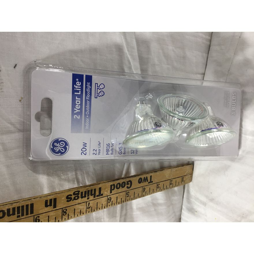GE MR16 20W Indoor/Outdoor Floodlight Bulbs - 3 Pack