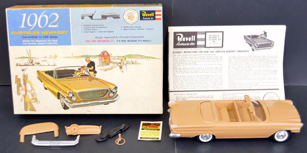 Built up Revell 1962 Chrysler Newport 1/25 scale model kit H 1254