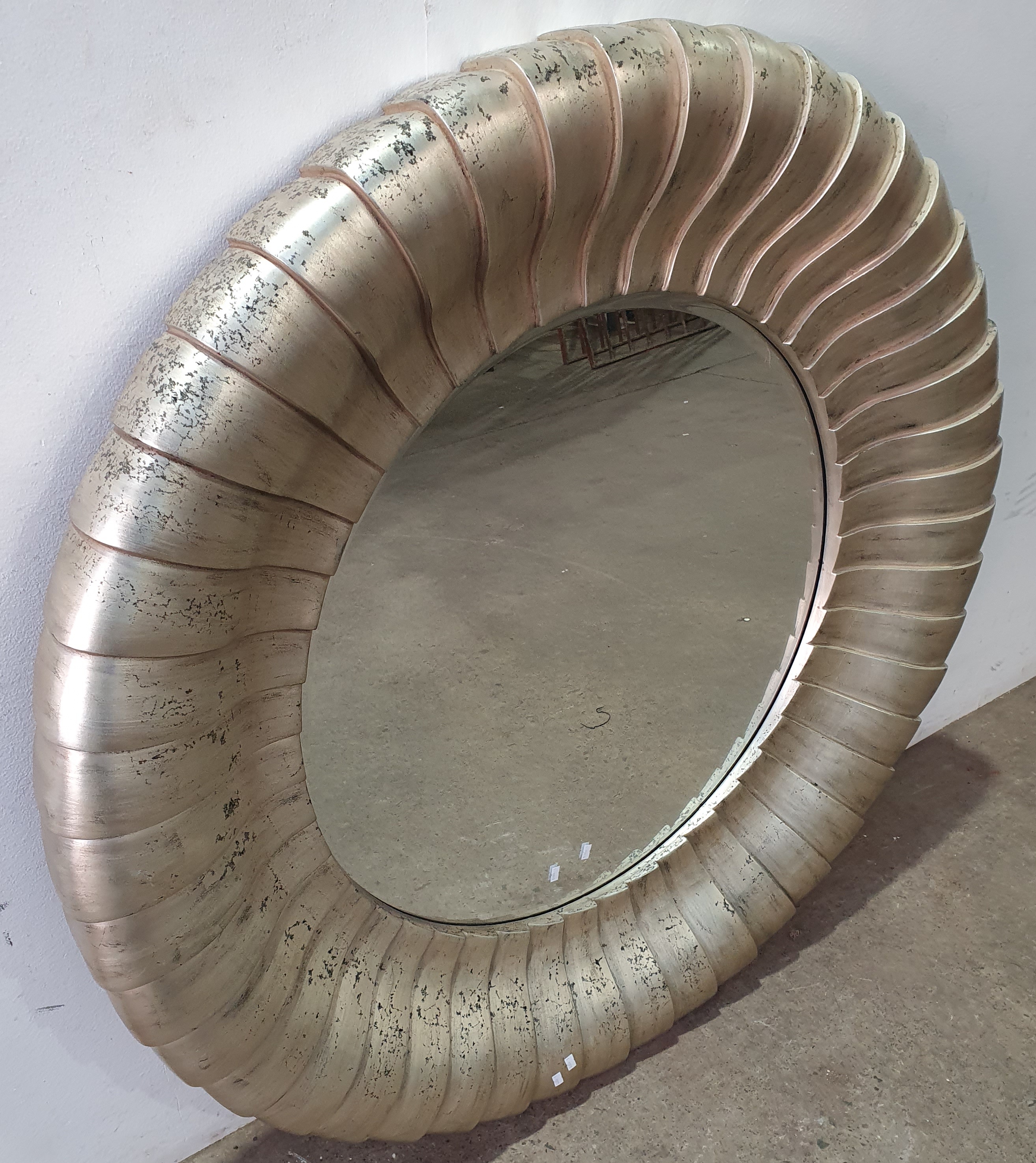 2094 · A LARGE DECORATIVE MIRROR