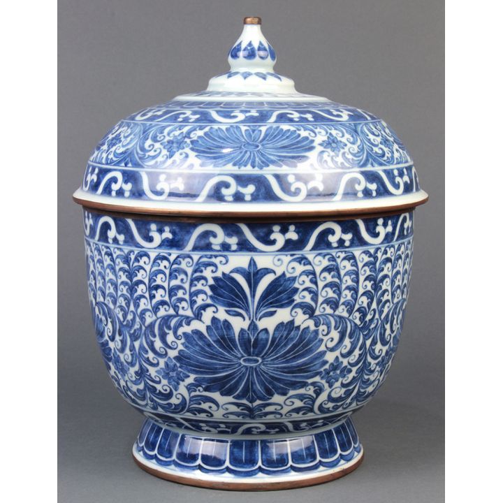 Chinese Blue-and-White Porcelain Jar