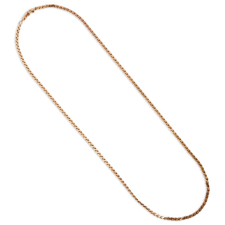 A fourteen karat gold necklace