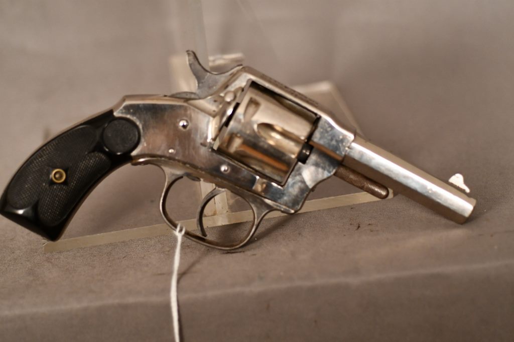 Hopkins & Allen XL Double Action, .32 S&W cal. revolver, Nickel, 3