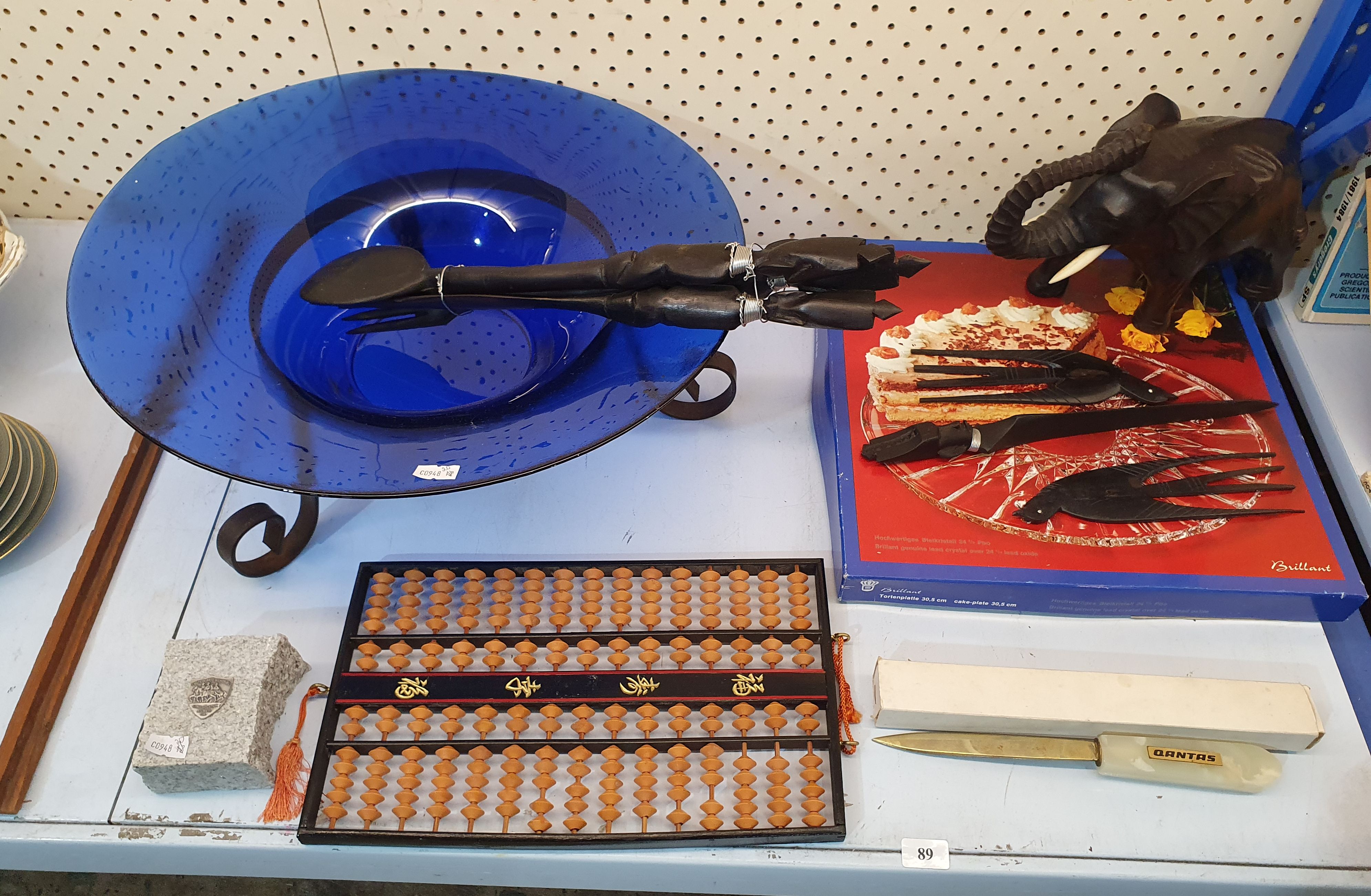 89 · A GROUP OF VARIOUS ITEMS