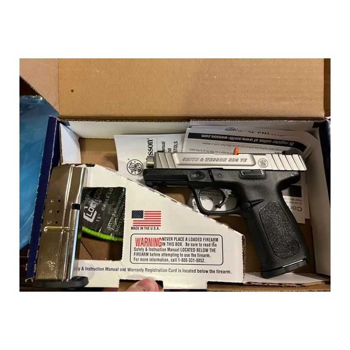 Smith & Wesson SD9 VE Semi-Auto 9mm Pistol Black/Stainless Steel w/ 2-10rd GMagazines 4'' Barrel, & Finger Safety