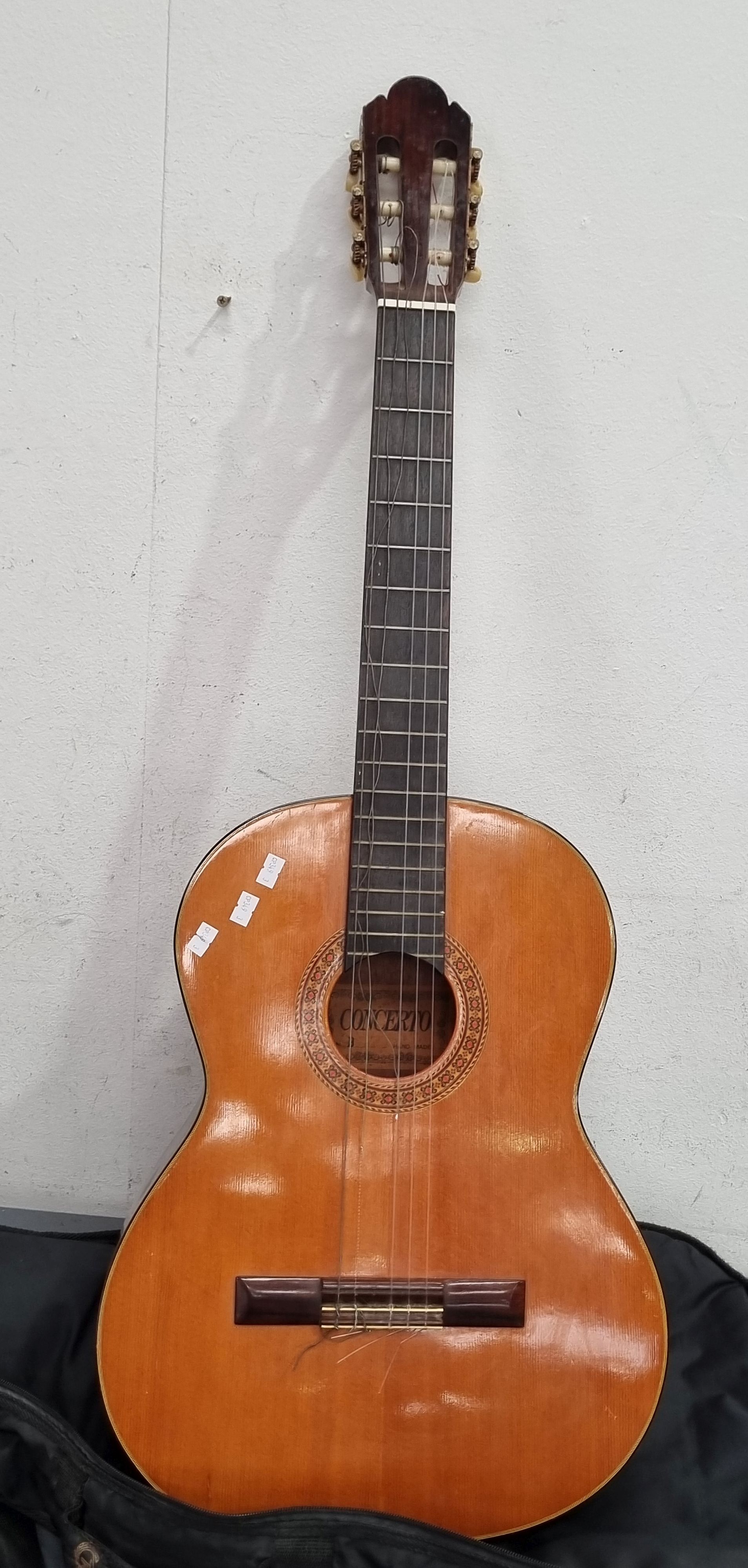 A CONCERTO B HAND MADE ACOUSTIC GUITAR