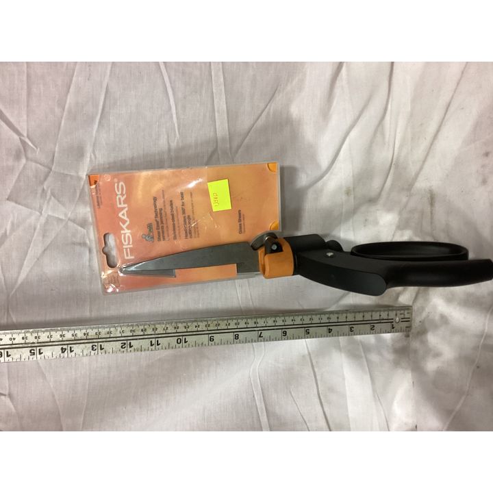Fiskars Grass Shears