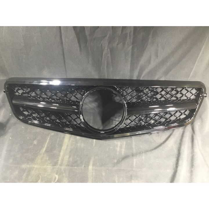 SNA W204 Grill, AMG Style, Not Fit C63 (Gloss Black)