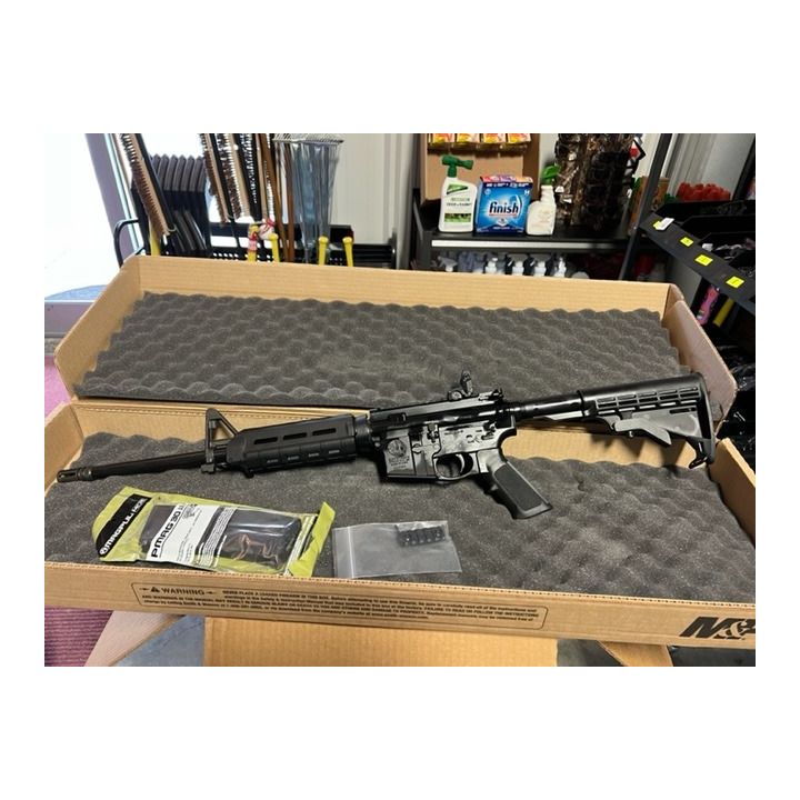 Smith & Wesson M&P15 Sport-2 Semi-Auto 5.56 Nato Rifle w/ 16'' Barrel , Optic Ready MLok Rail, MagPul ForeArm & 30rd Magazine