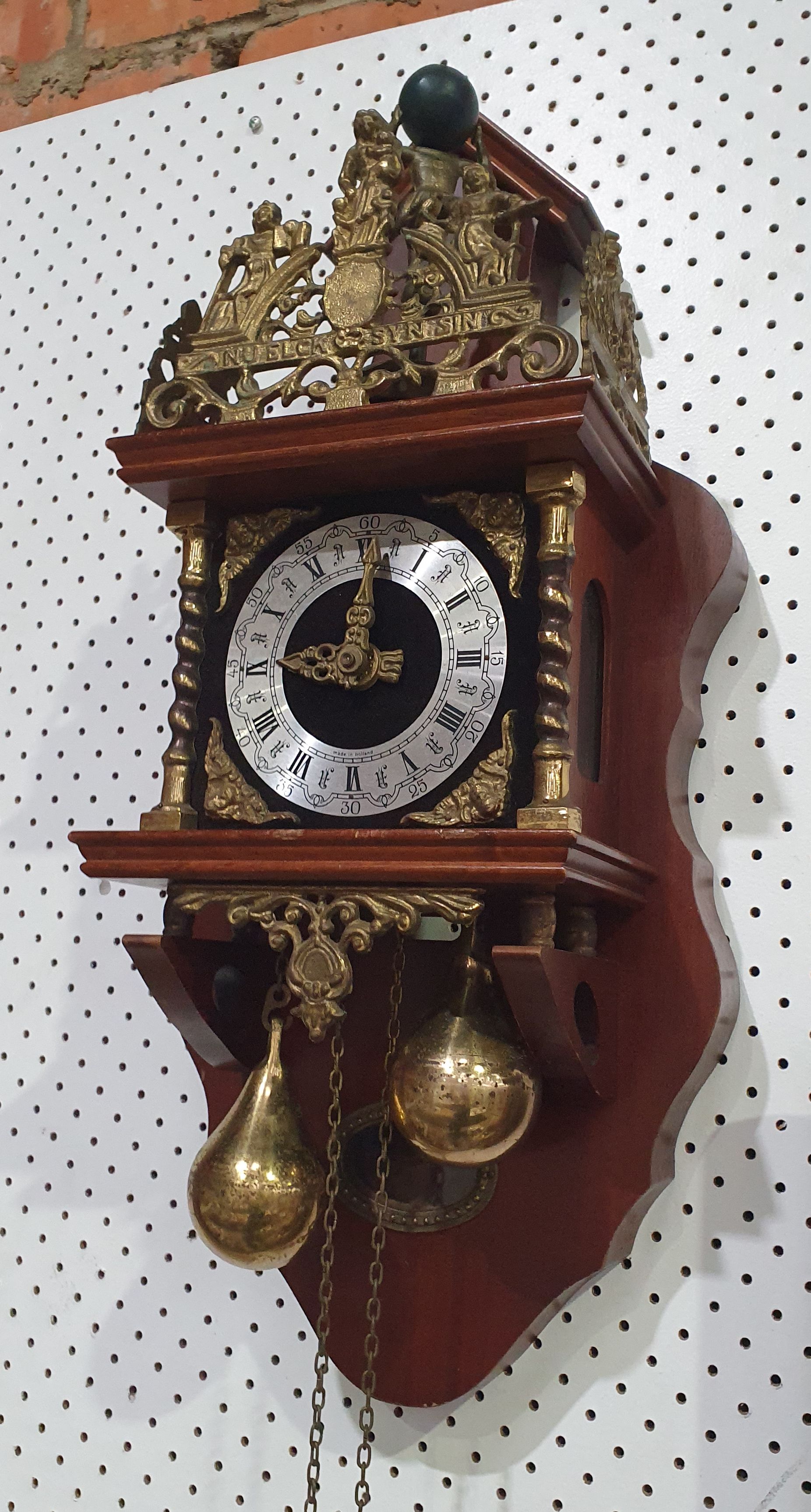 481 · A DUTCH ZAANSE WALL CLOCK