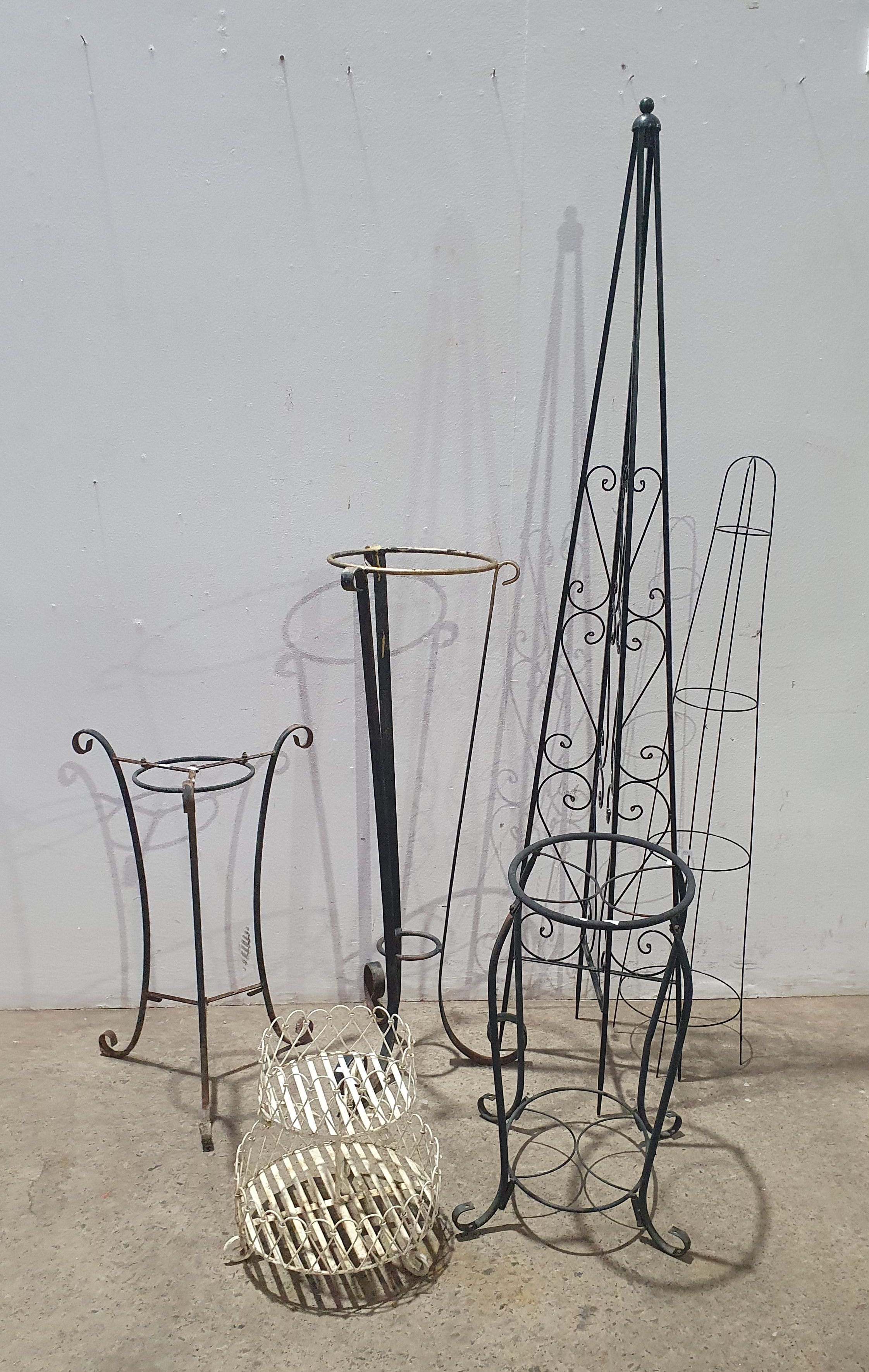 1019 · SIX VARIOUS GARDEN PLANT STANDS