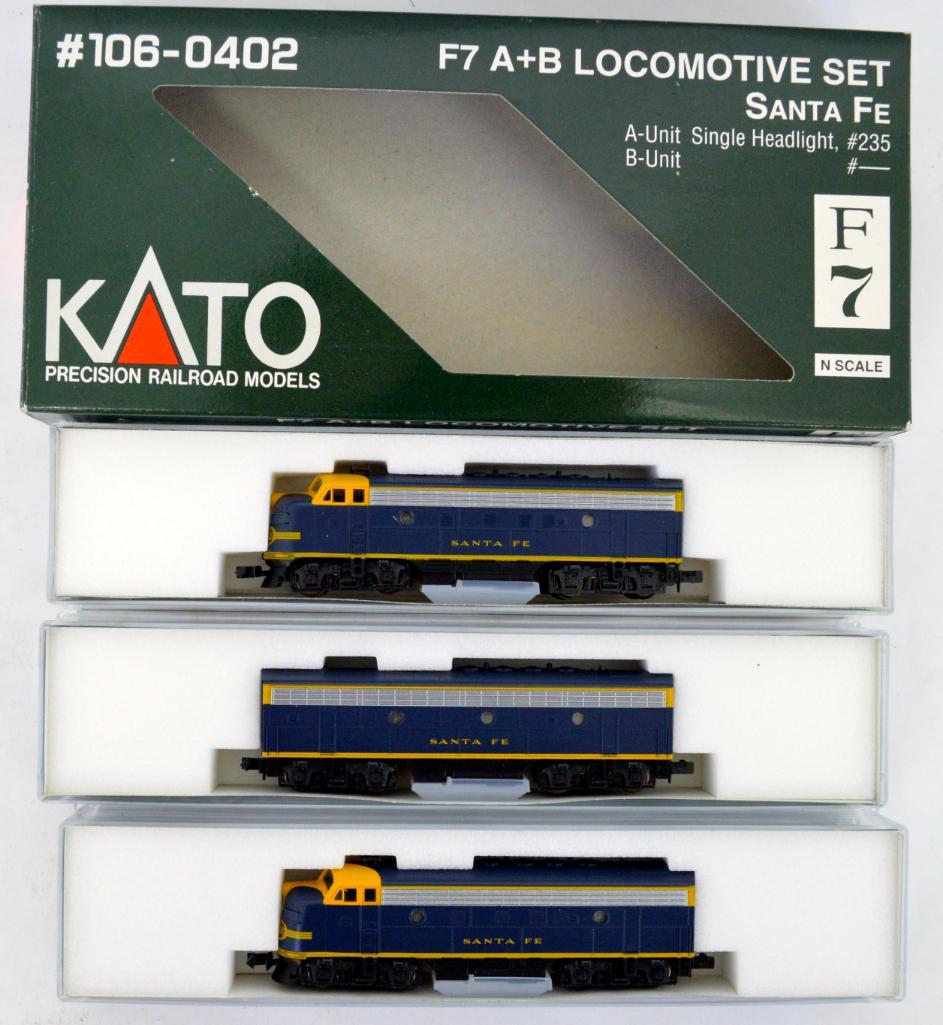 Kato N Scale Santa Fe F7 A+B Locomotive set #106-0402 #176-0910 in 