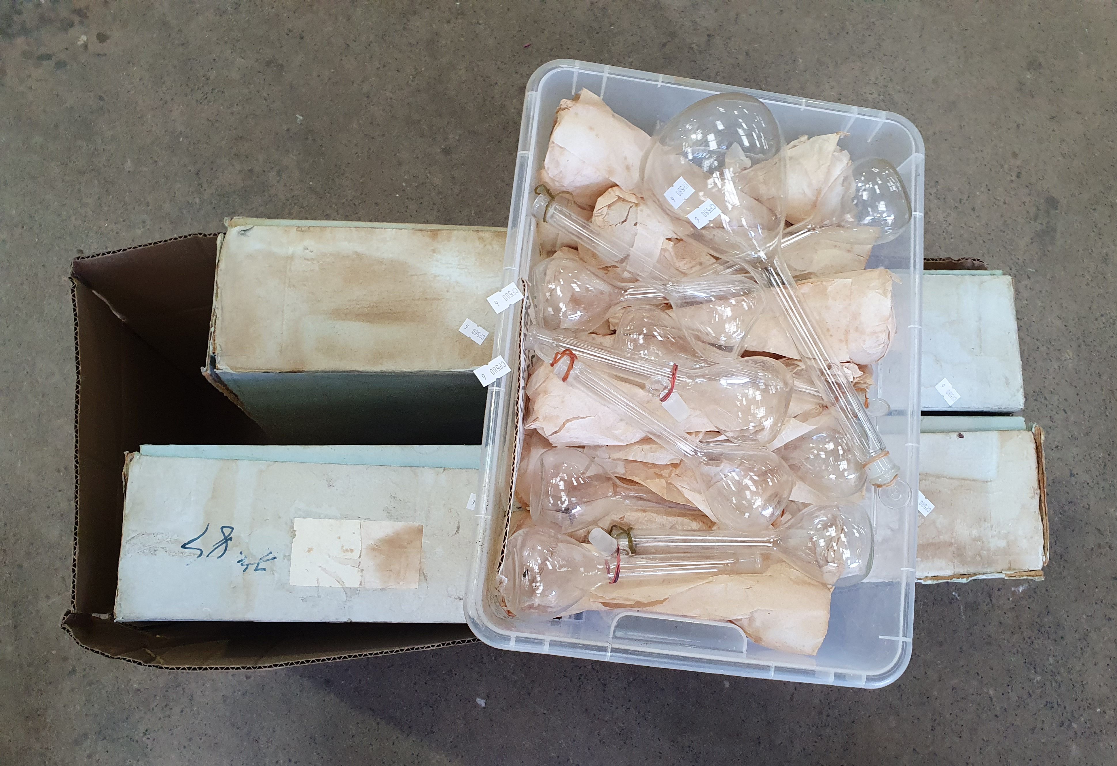 1266 · FIVE BOXES OF LABORATORY VESSELS