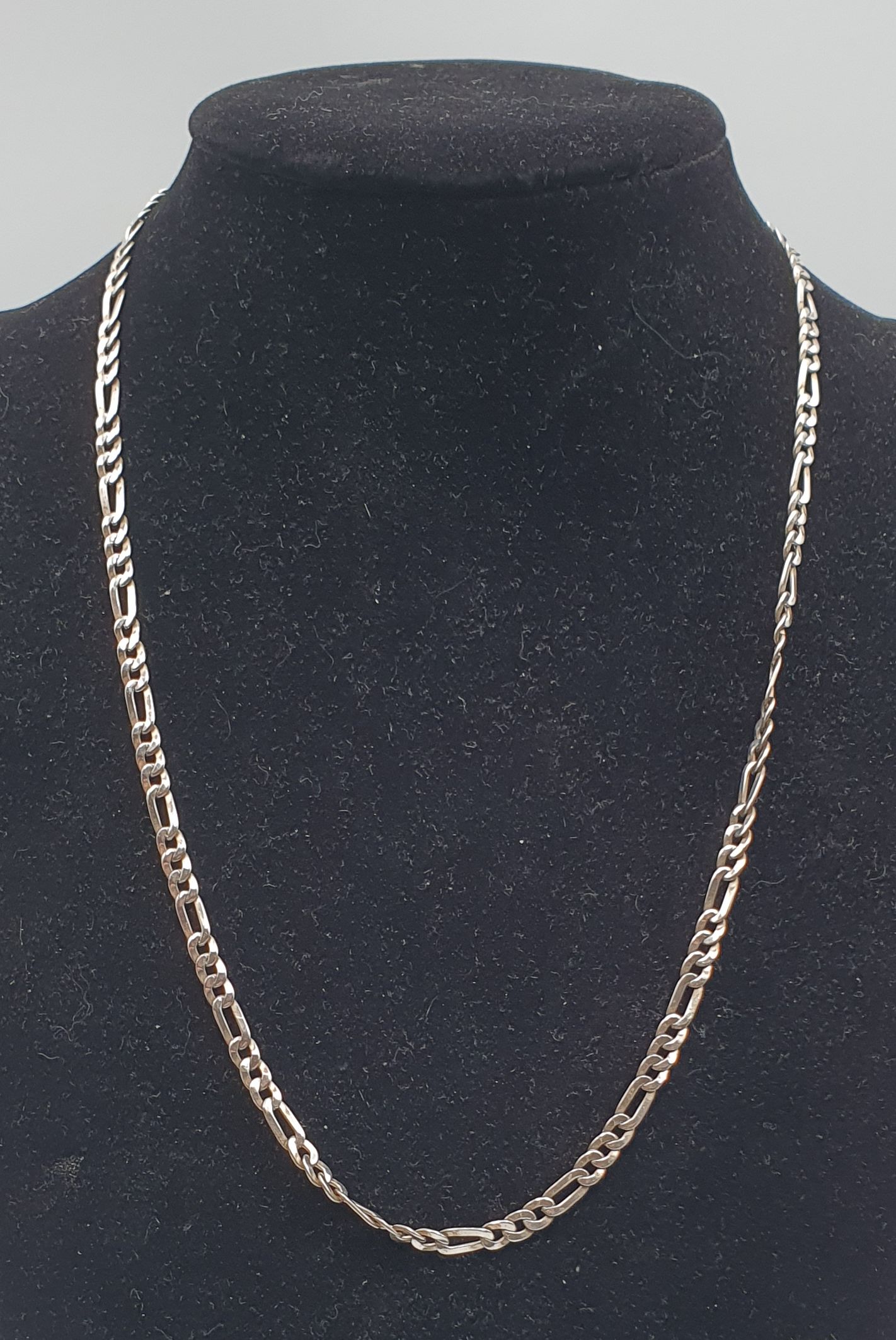 AN ITALIAN STERLING SILVER CURBLINK NECKLACE