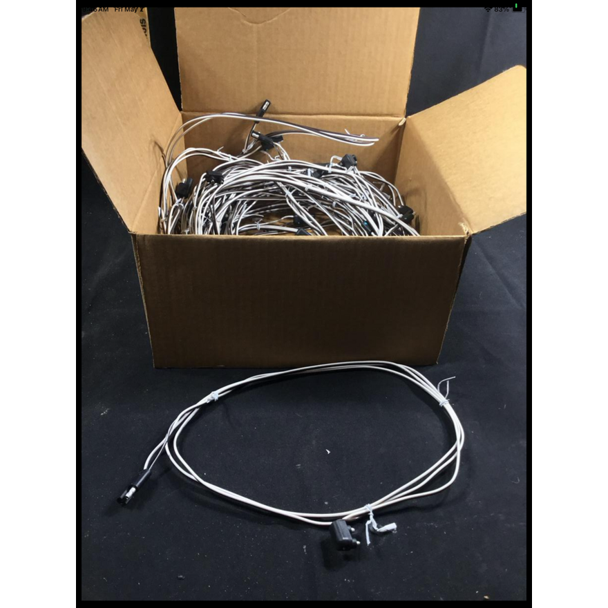 BUYING (25) Plug 2WY Pigtail Cords