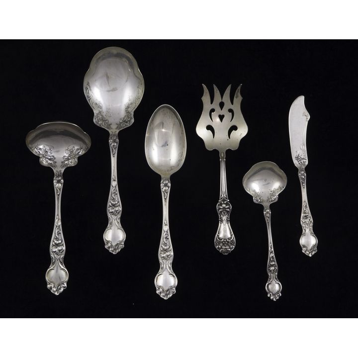 A (lot of 101) Wallace Violet sterling flatware service