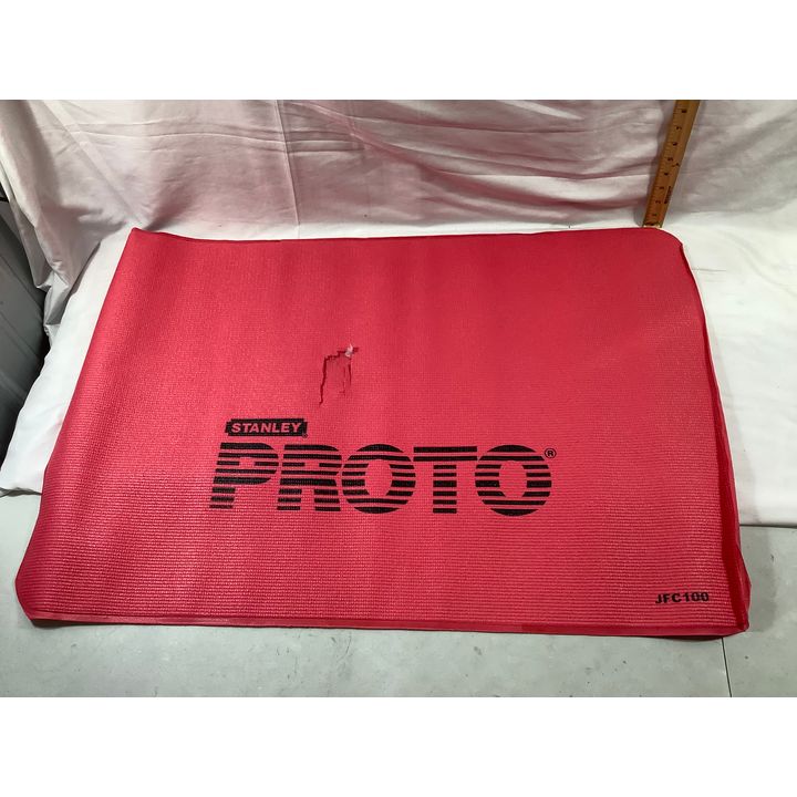 Stanley Proto 36x24'' Fender Cover