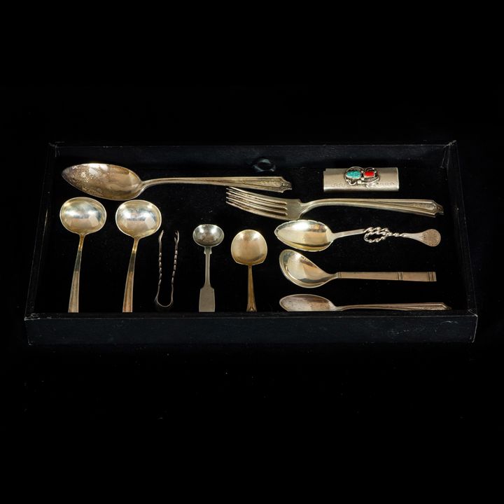 Lot of 11 sterling utensils: a (4 pc) Whiting King Albert set, 2 Trianon ladles, etc