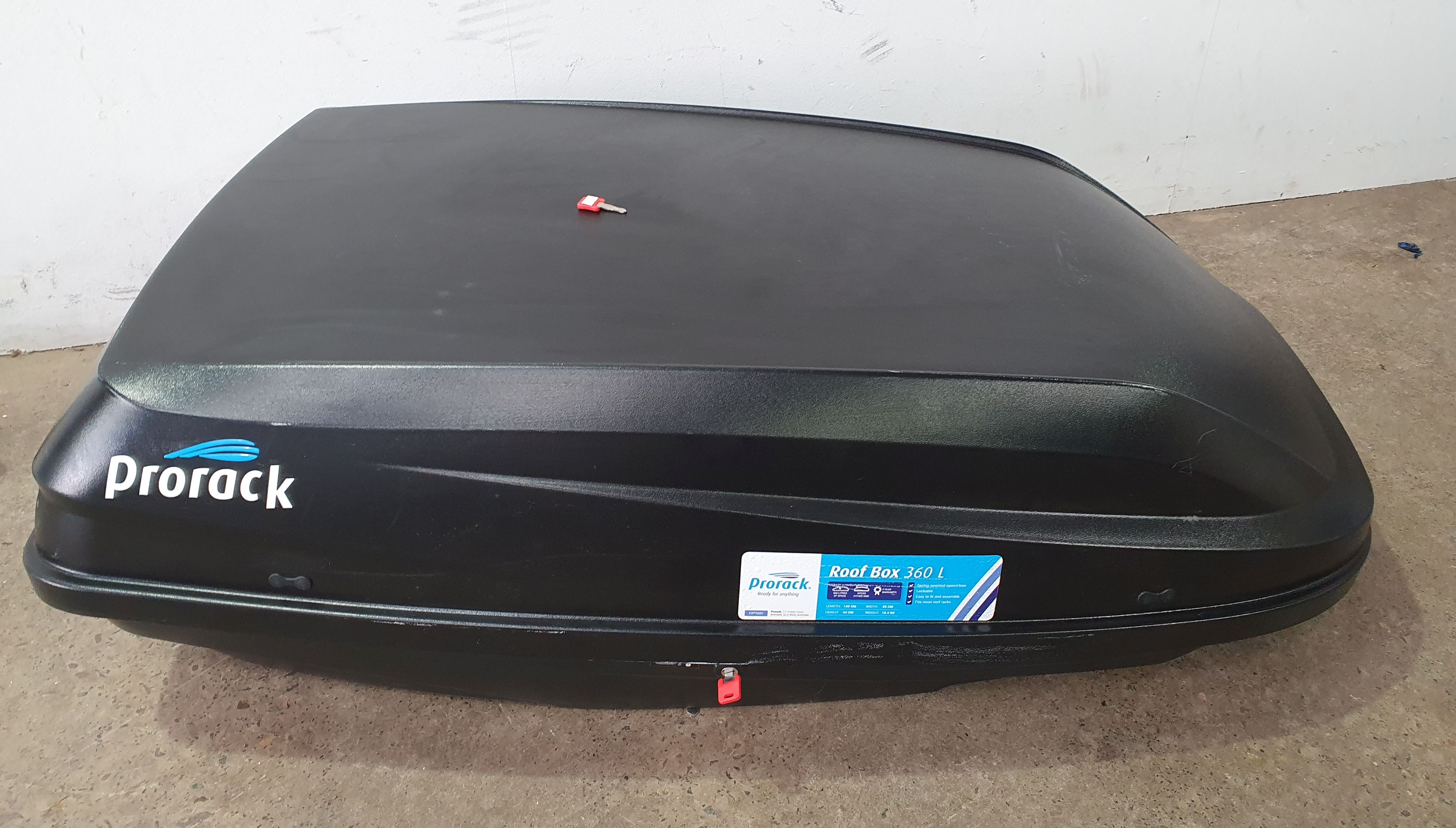 1078 · A PRORACK ROOF BOX