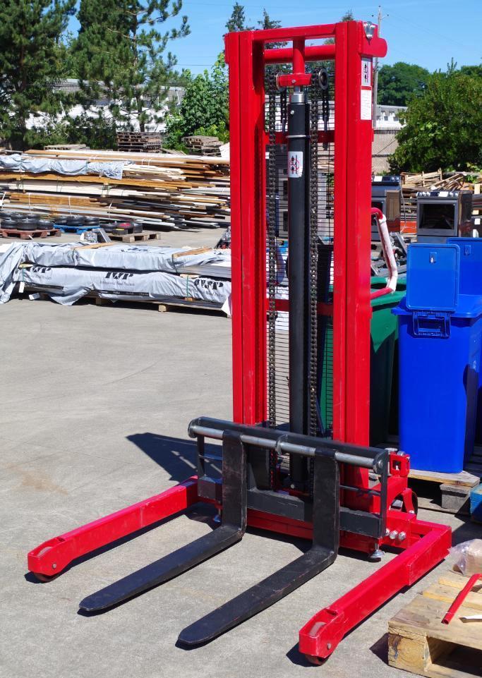 Dayton Manual Straddle Stacker 2000 Lb Capacity M N 4vmf1 Wire