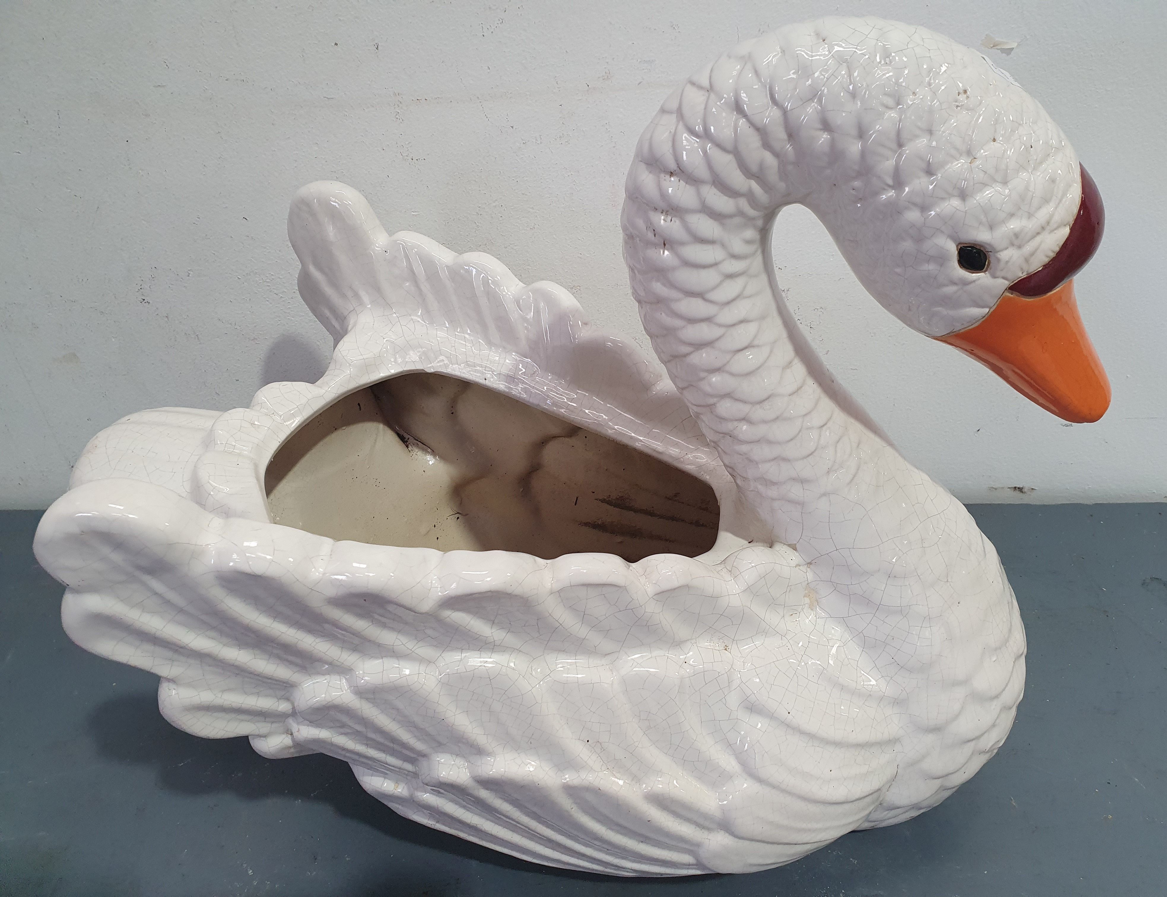 1003 · A CERAMIC SWAN