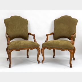 PAIR OF LOUIS XV-STYLE FAUTEUIL ARMCHAIRS