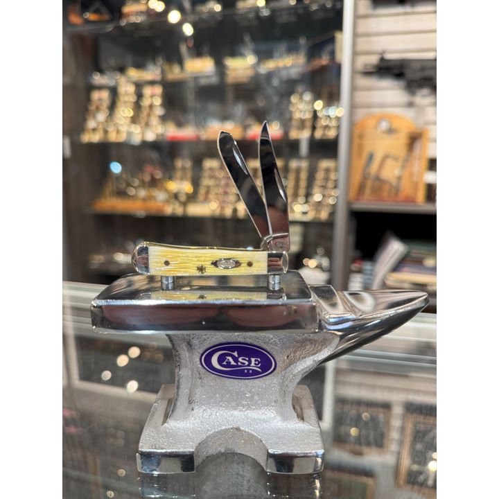 62154 - Case XX 2009 Burnt Oat Jigged Bone Tiny Trapper, Stainless Steel Blade