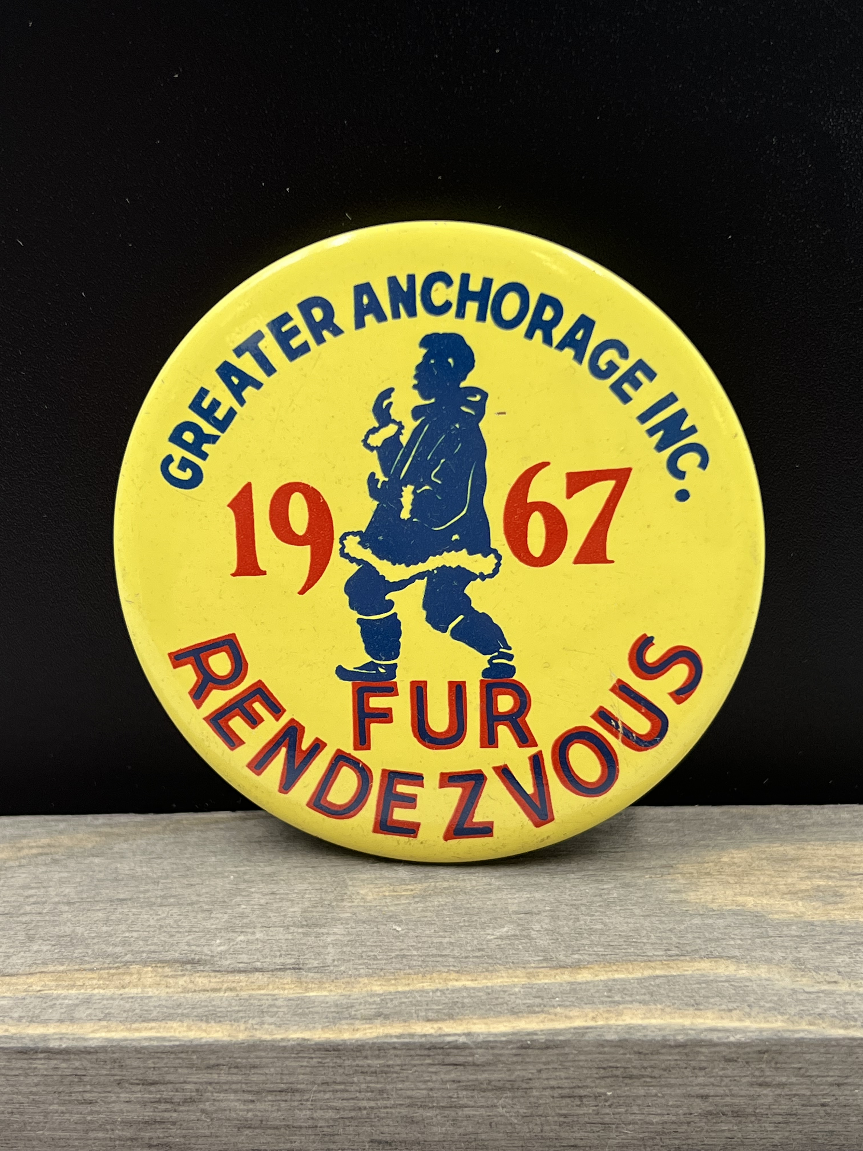 1967 Fur Rondy booster button in good condition | Barnebys