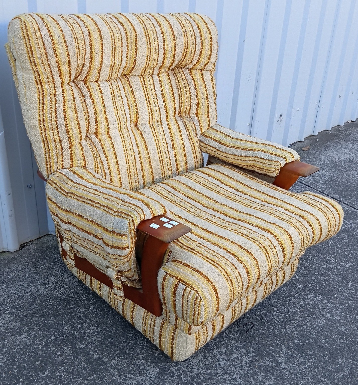 A Mid-Century Style Lounge Chair