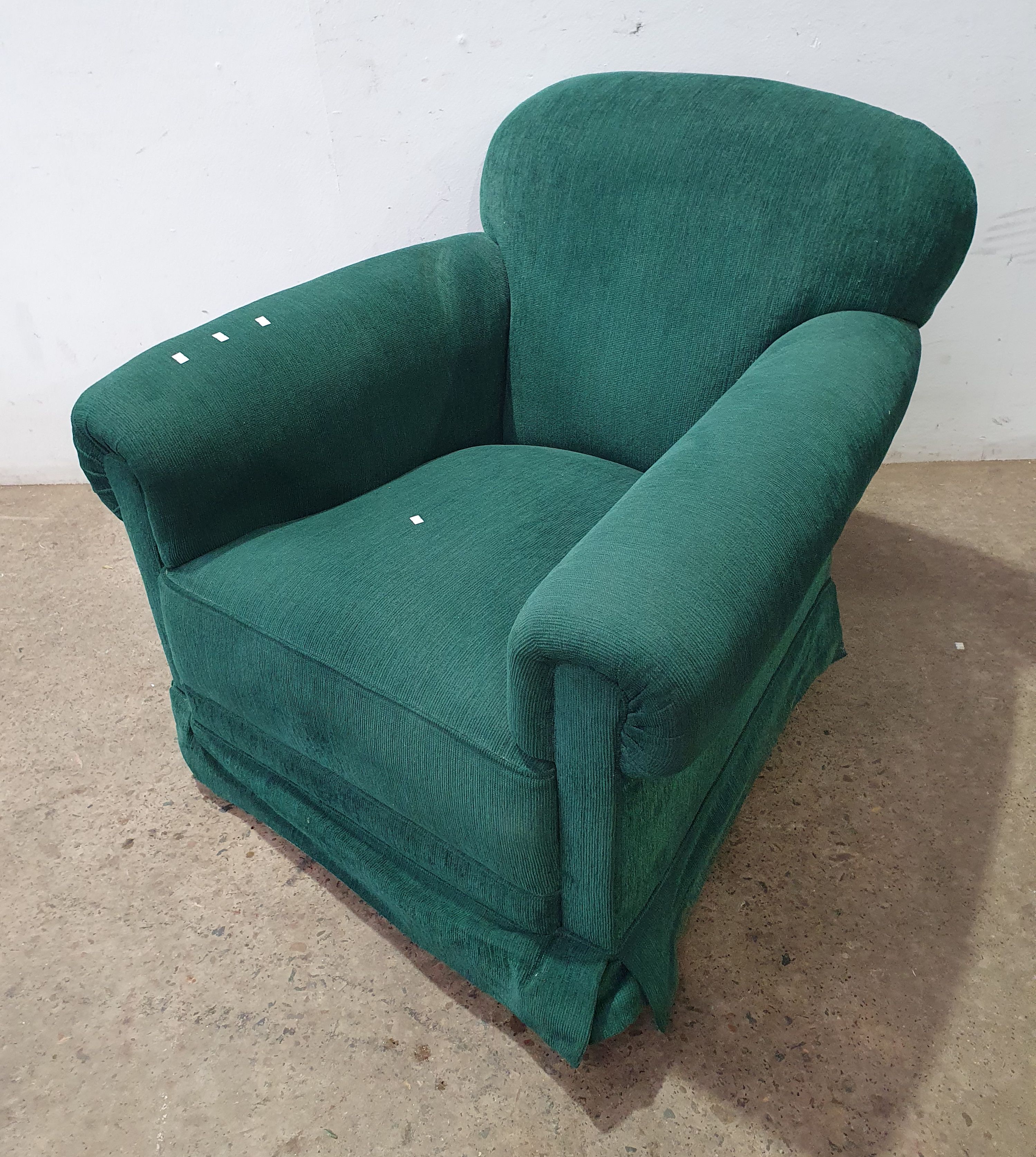 2431 · A GREEN VELOUR ARMCHAIR