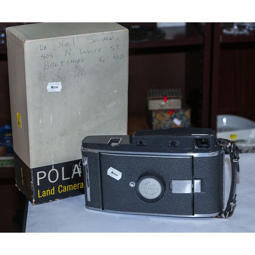 Polaroid Model 150 Land Camera