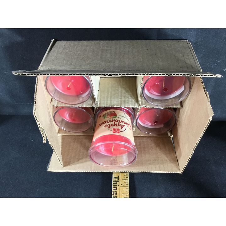 (Buying 6) Harris Teeter Apple Cinnamon Candles 4 Oz