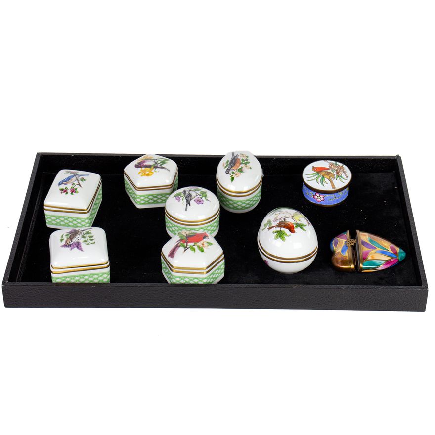 A lot of European porcelain boxes featuring perched birds